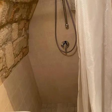 Dimora Pietra Antica Bari